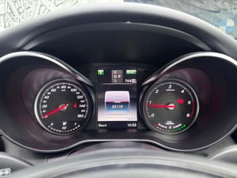 MERCEDES-BENZ C-CLASS 2.1 C300dh Sport (Premium) Saloon 4dr Diesel Hybrid G-Tronic+ Eu