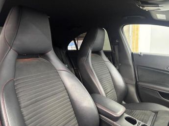 MERCEDES-BENZ CLA 2.1 CLA220d AMG Line Coupe 4dr Diesel 7G-DCT Euro 6 (s/s) (177 p