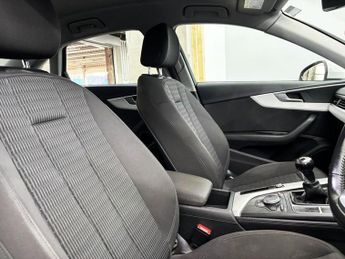 AUDI A4 2.0 TDI ultra SE Saloon 4dr Diesel S Tronic Euro 6 (s/s) (150 ps