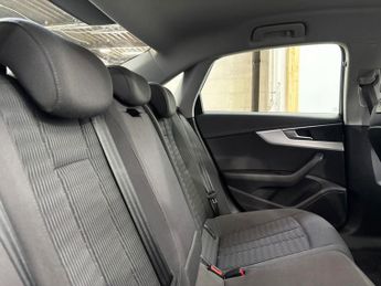 AUDI A4 2.0 TDI ultra SE Saloon 4dr Diesel S Tronic Euro 6 (s/s) (150 ps