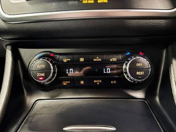 MERCEDES-BENZ 180 1.6 GLA200 Sport (Premium) SUV 5dr Petrol 7G-DCT Euro 6 (s/s) (1