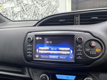 TOYOTA YARIS 1.5 VVT-h Excel Hatchback 5dr Petrol Hybrid E-CVT Euro 6 (s/s) (