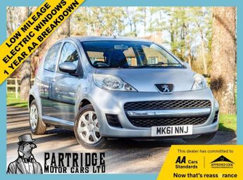 Peugeot 107 1.0 12V Urban Hatchback 5dr Petrol Manual Euro 5 (68 ps)