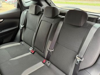 NISSAN QASHQAI 1.3 DIG-T Acenta Premium SUV 5dr Petrol DCT Auto Euro 6 (s/s) (1