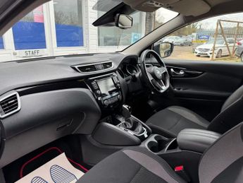 NISSAN QASHQAI 1.3 DIG-T Acenta Premium SUV 5dr Petrol DCT Auto Euro 6 (s/s) (1