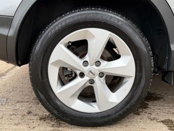 NISSAN QASHQAI 1.3 DIG-T Acenta Premium SUV 5dr Petrol DCT Auto Euro 6 (s/s) (1