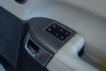 LAND ROVER RANGE ROVER SPORT 3.0 SD V6 Autobiography Dynamic SUV 5dr Diesel Auto 4WD Euro 6 (