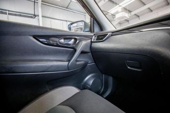 NISSAN QASHQAI 1.3 DIG-T N-Connecta SUV 5dr Petrol DCT Auto Euro 6 (s/s) (160 p