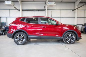 NISSAN QASHQAI 1.3 DIG-T N-Connecta SUV 5dr Petrol DCT Auto Euro 6 (s/s) (160 p