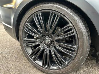 LAND ROVER RANGE ROVER SPORT 3.0 SD V6 Autobiography Dynamic SUV 5dr Diesel Auto 4WD Euro 6 (