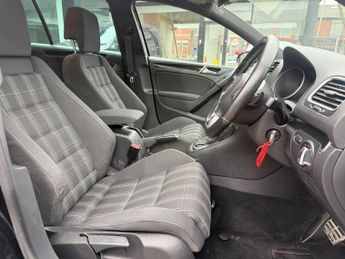 VOLKSWAGEN GOLF 2.0 TDI GTD Hatchback 5dr Diesel DSG Euro 5 (170 ps)