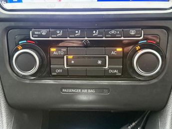 VOLKSWAGEN GOLF 2.0 TDI GTD Hatchback 5dr Diesel DSG Euro 5 (170 ps)