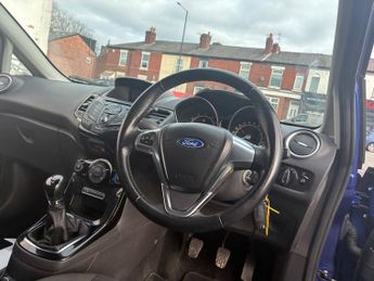 FORD FIESTA 1.0T EcoBoost Zetec Hatchback 3dr Petrol Manual Euro 6 (s/s) (10