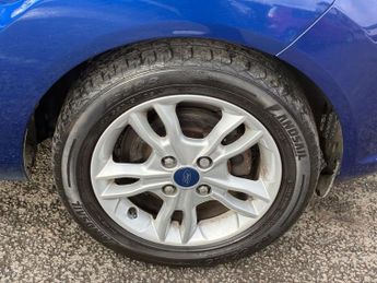 FORD FIESTA 1.0T EcoBoost Zetec Hatchback 3dr Petrol Manual Euro 6 (s/s) (10