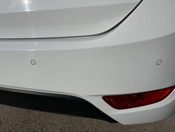 HYUNDAI IX20 1.6 Active Hatchback 5dr Petrol Auto Euro 5 (123 bhp)