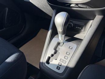 HYUNDAI IX20 1.6 Active Hatchback 5dr Petrol Auto Euro 5 (123 bhp)
