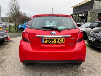 TOYOTA YARIS 1.5 VVT-h Icon Hatchback 5dr Petrol Hybrid E-CVT Euro 6 (101 ps)