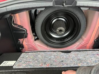 TOYOTA YARIS 1.5 VVT-h Icon Hatchback 5dr Petrol Hybrid E-CVT Euro 6 (101 ps)