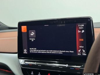 VOLKSWAGEN ID.4 Pro Performance 77kWh Life SUV 5dr Electric Auto (204 ps)