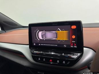 VOLKSWAGEN ID.4 Pro Performance 77kWh Life SUV 5dr Electric Auto (204 ps)