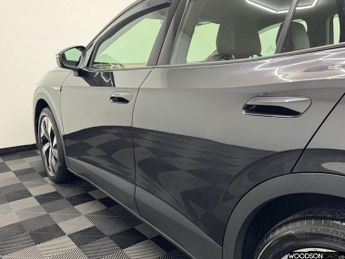 VOLKSWAGEN ID.4 Pro Performance 77kWh Life SUV 5dr Electric Auto (204 ps)