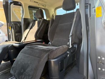 TOYOTA VELLFIRE 2.4 Automatic MPV Petrol 7 Seater Grey 5dr