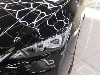 NISSAN LEAF 40kWh Tekna Hatchback 5dr Electric Auto (150 ps)