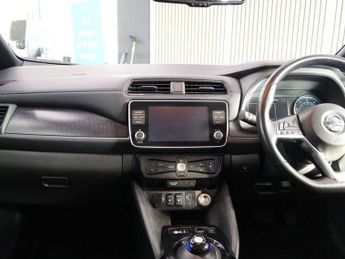 NISSAN LEAF 40kWh Tekna Hatchback 5dr Electric Auto (150 ps)