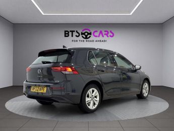 VOLKSWAGEN GOLF 1.5 eTSI MHEV Life Hatchback 5dr Petrol Hybrid DSG Euro 6 (s/s) 