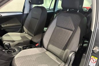 VOLKSWAGEN TIGUAN 2.0 TDI Match SUV 5dr Diesel DSG Euro 6 (s/s) (150 ps) Rear View