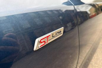 FORD FOCUS 1.0T EcoBoost MHEV ST-Line Vignale Estate 5dr Petrol Hybrid DCT 