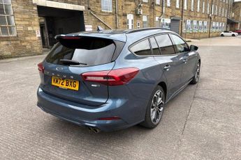 FORD FOCUS 1.0T EcoBoost MHEV ST-Line Vignale Estate 5dr Petrol Hybrid DCT 