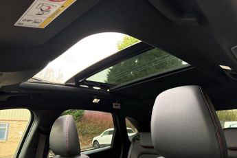 FORD KUGA 2.5 EcoBoost Duratec 14.4kWh ST-Line X SUV 5dr Petrol Plug-in Hy