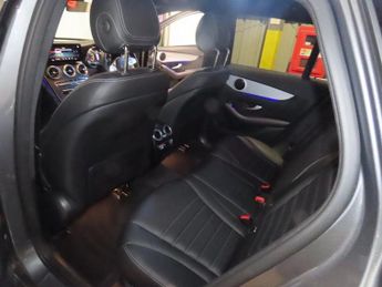 MERCEDES-BENZ GLC 2.0 GLC220d AMG Line (Premium) SUV 5dr Diesel G-Tronic+ 4MATIC E