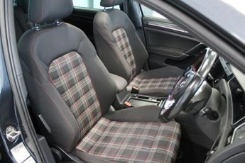 VOLKSWAGEN GOLF 2.0 TSI GPF GTI Performance Hatchback 5dr Petrol DSG Euro 6 (s/s