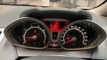 FORD FIESTA 1.25 Zetec Hatchback 3dr Petrol Manual (133 g/km, 81 bhp)