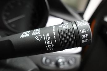 VAUXHALL MOKKA X 1.4i Turbo Design Nav SUV 5dr Petrol Auto Euro 6 (140 ps)