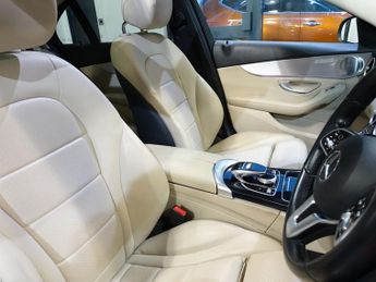 MERCEDES-BENZ C-CLASS 1.5 C200 MHEV EQ Boost Sport (Premium Plus) Saloon 4dr Petrol G-