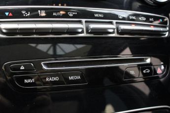 MERCEDES-BENZ C-CLASS 2.1 C220d Sport (Premium Plus) Saloon 4dr Diesel G-Tronic+ Euro 