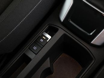 VOLKSWAGEN T-ROC 1.5 TSI Life SUV 5dr Petrol DSG Euro 6 (s/s) (150 ps)