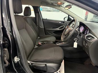 VAUXHALL ASTRA 1.6 CDTi Design Sports Tourer 5dr Diesel Auto Euro 6 (136 ps)