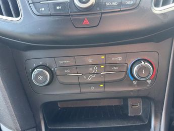 FORD FOCUS 1.5T EcoBoost ST-Line Estate 5dr Petrol Auto Euro 6 (s/s) (150 p