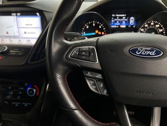 FORD KUGA 2.0 TDCi EcoBlue ST-Line Edition SUV 5dr Diesel Powershift AWD E