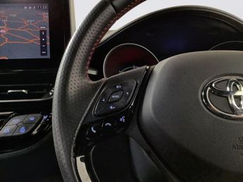 TOYOTA C-HR 2.0 VVT-h GR SPORT SUV 5dr Petrol Hybrid CVT Euro 6 (s/s) (184 p