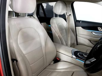 MERCEDES-BENZ GLC 2.1 GLC220d Sport (Premium) SUV 5dr Diesel G-Tronic 4MATIC Euro 