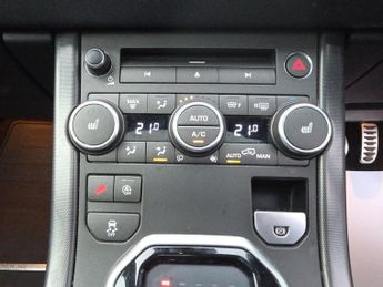 LAND ROVER RANGE ROVER EVOQUE 2.0 TD4 HSE Dynamic SUV 5dr Diesel Auto 4WD Euro 6 (s/s) (180 ps