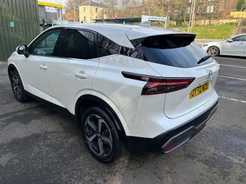 NISSAN QASHQAI 1.3 DIG-T MHEV N-Connecta SUV 5dr Petrol Hybrid XTRON Euro 6 (s/
