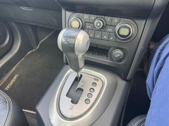 NISSAN QASHQAI 2.0 dCi Tekna SUV 5dr Diesel Auto 4WD Euro 4 (150 ps)