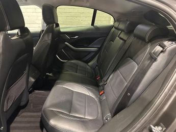 JAGUAR I-PACE 400 90kWh HSE SUV 5dr Electric Auto 4WD (400 ps)