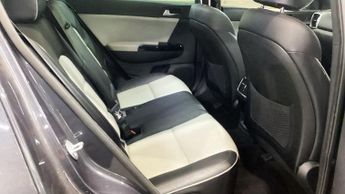 KIA SPORTAGE 1.6 T-GDi GT-Line S SUV 5dr Petrol DCT AWD Euro 6 (174 bhp)
